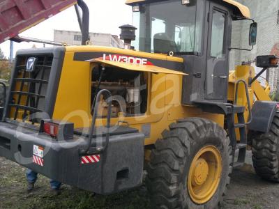   xcmg lw300f